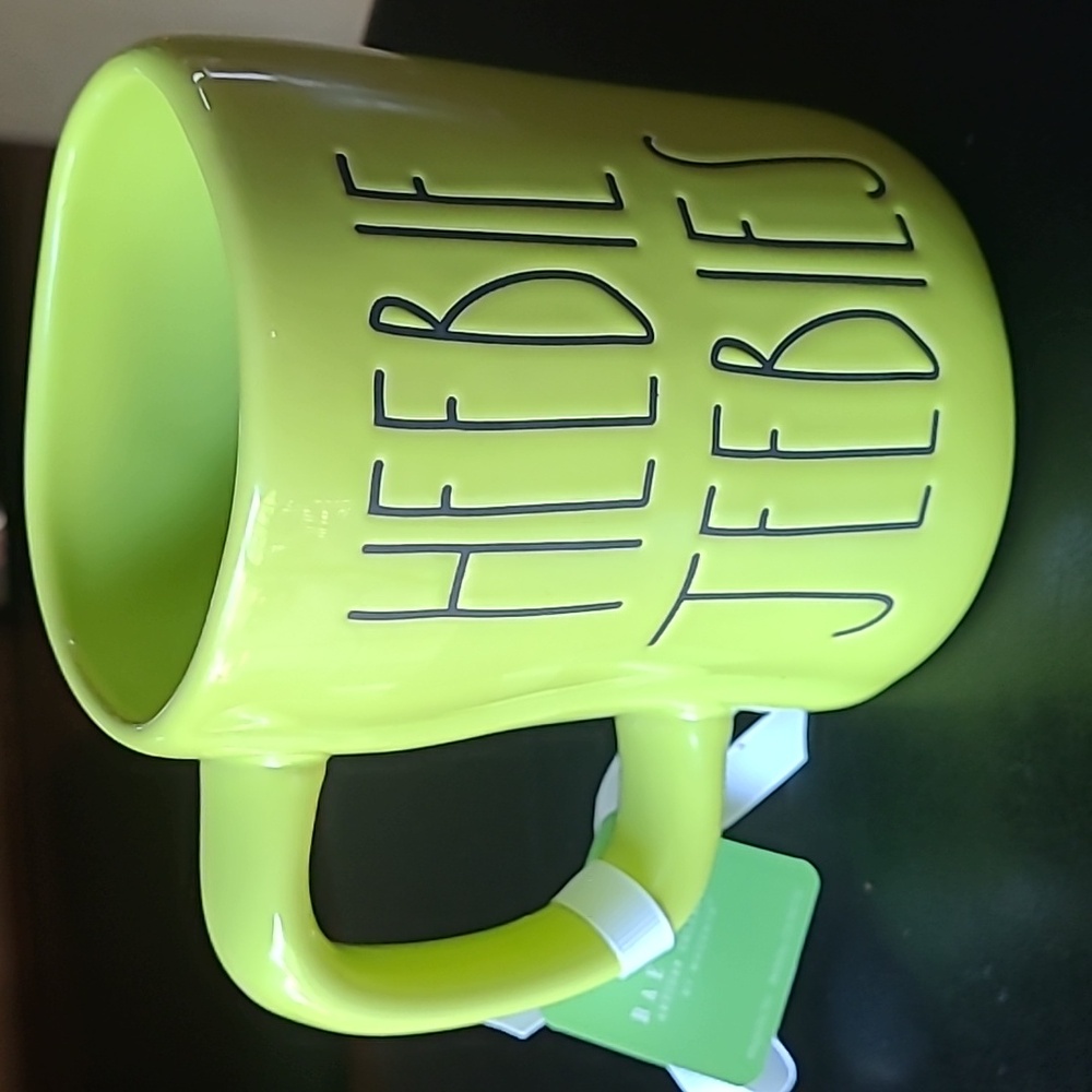 Rae Dunn Scooby-Doo Mug - Picture 2 of 4